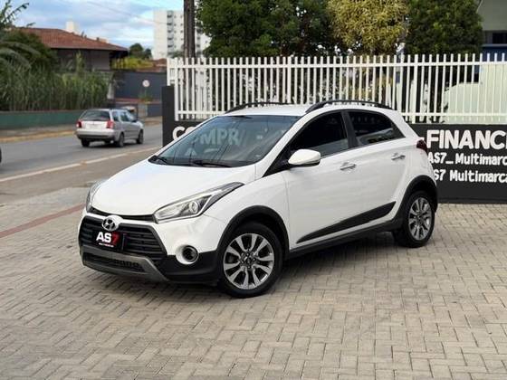 HYUNDAI HB20X 1.6 16V PREMIUM FLEX 4P AUTOMÁTICO
